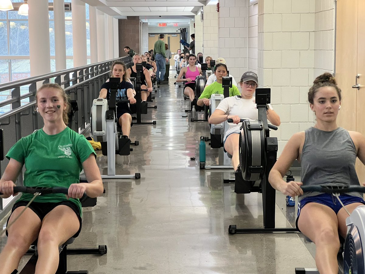 HilheckAD's tweet photo. Girls Crew Team crushing a workout before their first day on the lake... happy spring! @lolhsgirlscrew #wildcatnation #lolcrew https://t.co/UtmSRx6dDu