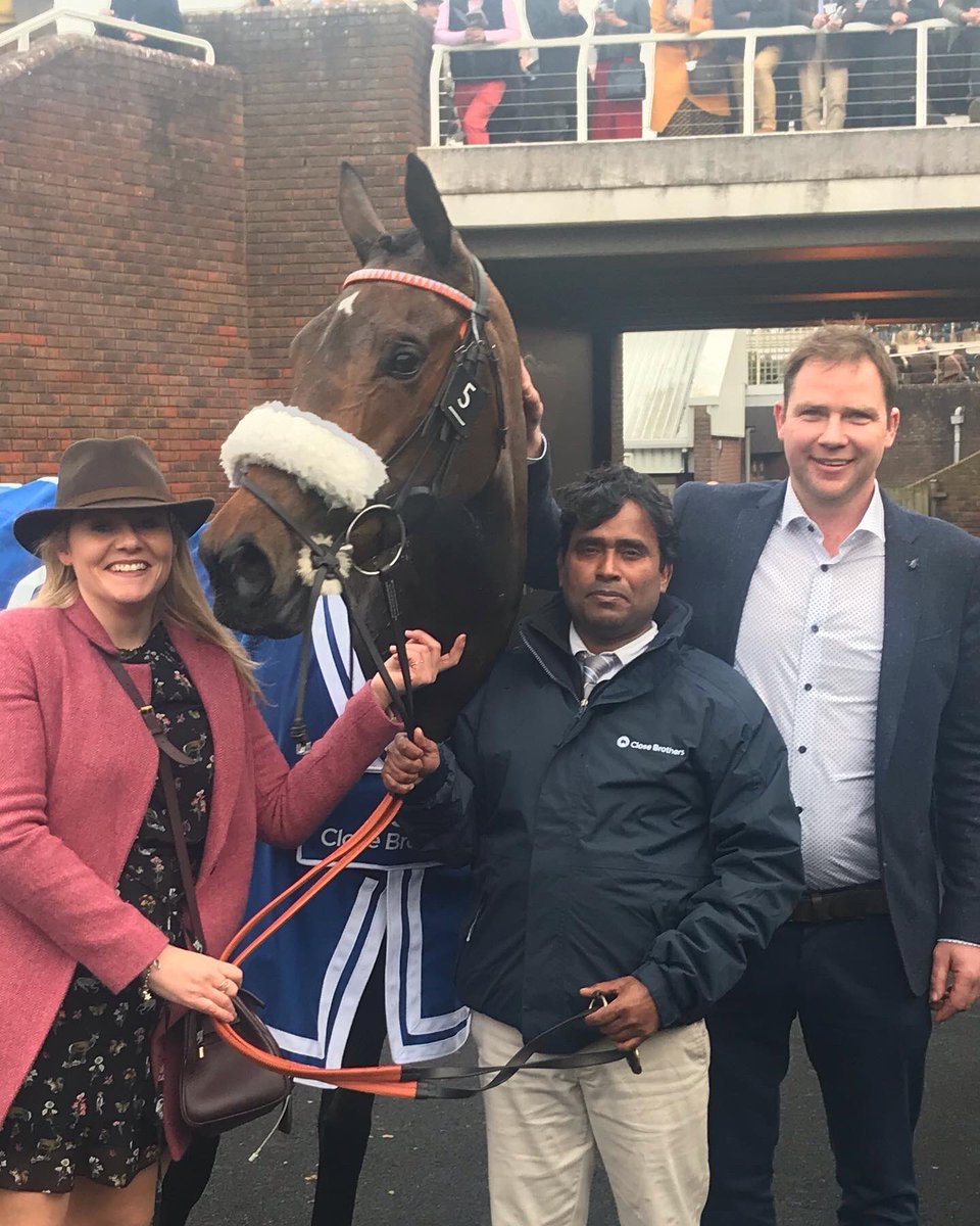 BreenElaine's tweet photo. To be associated with any horse is a privilege but to have had a mare like this is a dream come true #mariesrock #mareshurdlecheltenham #sevenbarrows #mprupdates https://t.co/9jPJI87WpJ
