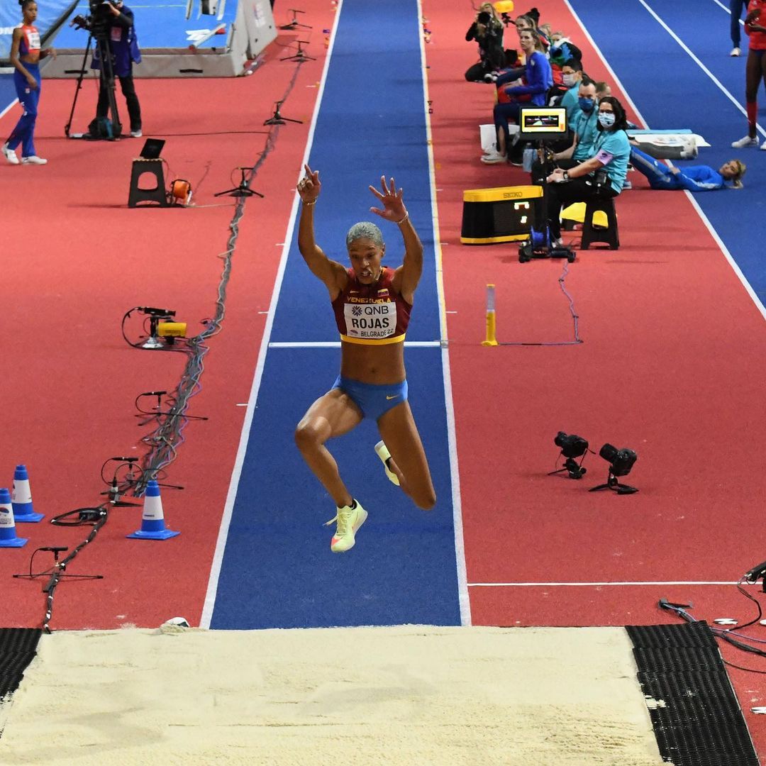 Qué bonito es volar ☺️

🚀1️⃣5️⃣.7️⃣4️⃣ WRI 

🥇🌎🇻🇪 #WorldIndoorChamps