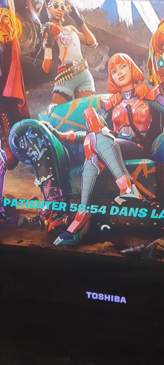 captain392's tweet photo. Encore plus d'attente #Fortnitefr https://t.co/xVg1RuJNNZ