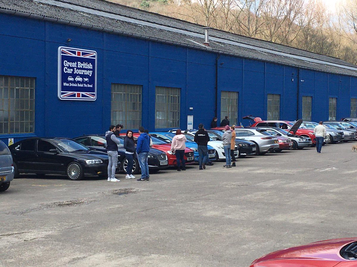 car_british's tweet photo. Fantastic turn out by the Volvo Owners Club North West today - lots of lovely examples and a great group to have at Great British Car Journey.
Get in touch if your club would like to have a meet with us ππ»
#Volvo #flyingmoose #swedishmetal https://t.co/SvR196F9a5
