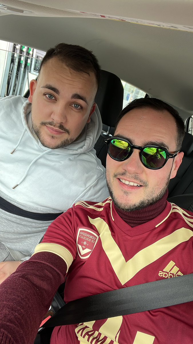 jogimenez86's tweet photo. Direction le stade les @girondins on arrive @Attoniom33 #FCGBMHSC #Ligue1UberEats #maintient https://t.co/Y4pPCFjZII