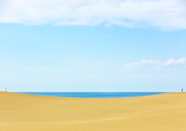 NFTographic's tweet photo. Colour and space thrive in these wonderful shots from abstract photographer @RamenPanic. Japan’s rich textures and pastels are celebrated in the “Art made by time” and “Tottori Sand Dunes” collections. https://t.co/fX3sIWq7lb #nftphotoreview #nftphotography #nft #nftcommunity https://t.co/GkkLCOlBHh