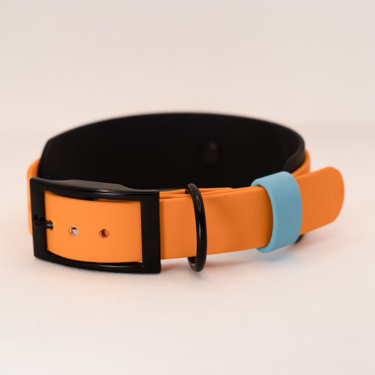 In the PP household we’re a fan of a particular sport that comes back today! We can make custom collars for any occasion just like the one below inspired by <a href="/McLarenF1/">McLaren Mastercard Formula 1 Team</a>!