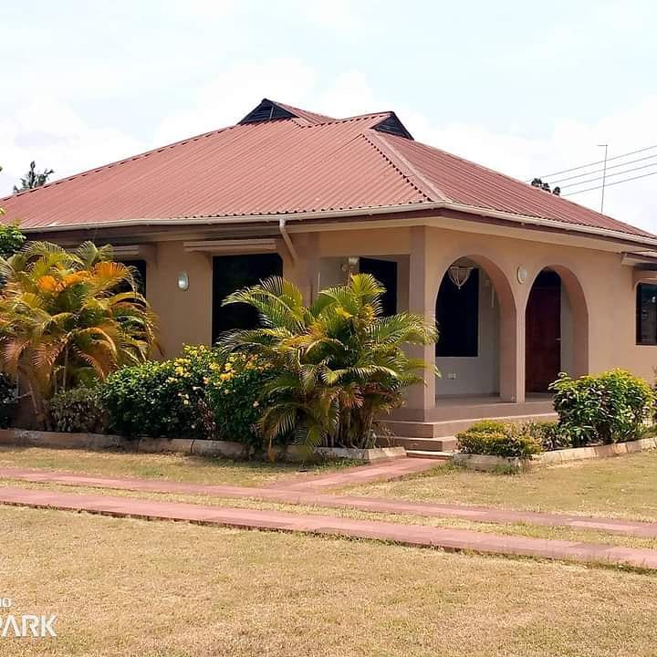 dalalitesha's tweet photo. HOUSE FOR RENT
INAJITEGEMEA
LOCATION NEAR BAHARI BEACH
FIXED PRICE: MILION 1 KWA MWEZI
KODI ILIPWE YA MIEZI 6
3BedRoom &amp; 2Self Contained &amp; Kitchen &amp; Dinning &amp; SittingRoom &amp; Public Toilet &amp; Gypsum &amp; Alluminium Windows Sliding
CONTACT
0714-021698
0754-470902
0788-193206 https://t.co/VehN2FbhMY