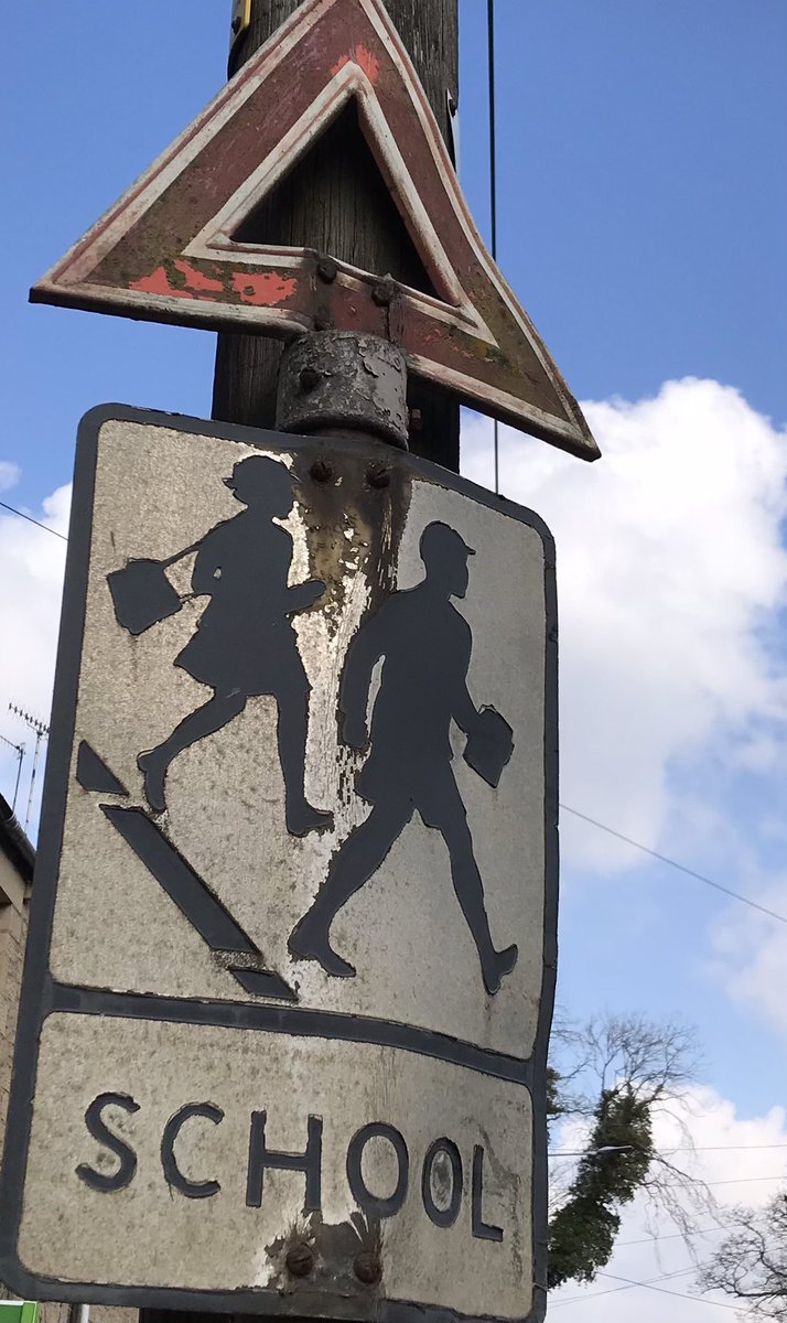 michael51185980's tweet photo. Vintage school sign spotted in Hamsterley, County Durham. Not many of these treasures still around.. @neheritagelib https://t.co/Bir0ahXXWw