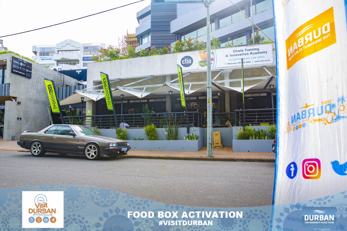 dbntourism's tweet photo. This place might be a hidden Gem to many people. #TheFoodBox Durban is the trendiest Spot for Food Goers, situated in: 199 Peter Mokaba, Morningside.📍We are hanging out here with some smooth Music Artists.
Definitely worth checking out! #VisitDurban https://t.co/VVGE3lM0Uw