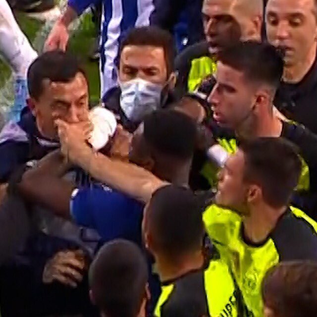 luis_vieira12's tweet photo. Falou muito bem. Dar o exemplo em campo é que já é mais complicado 😔 https://t.co/Bs74CpbQP4