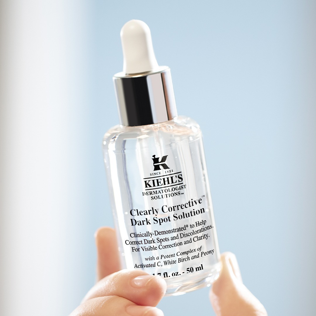 KiehlsIndia's tweet photo. Say hello to a brighter and even looking skin after a colorful weekend! Get 5 dimensions of clarity with our bestselling serum formulated with Activated C, Salicylic Acid and Peony extract! #KiehlsIndia #KiehlsEssentials #CCDS #ClearlyCorrectiveDarkSpotSerum #No1Serum https://t.co/zxi0rDQVBE