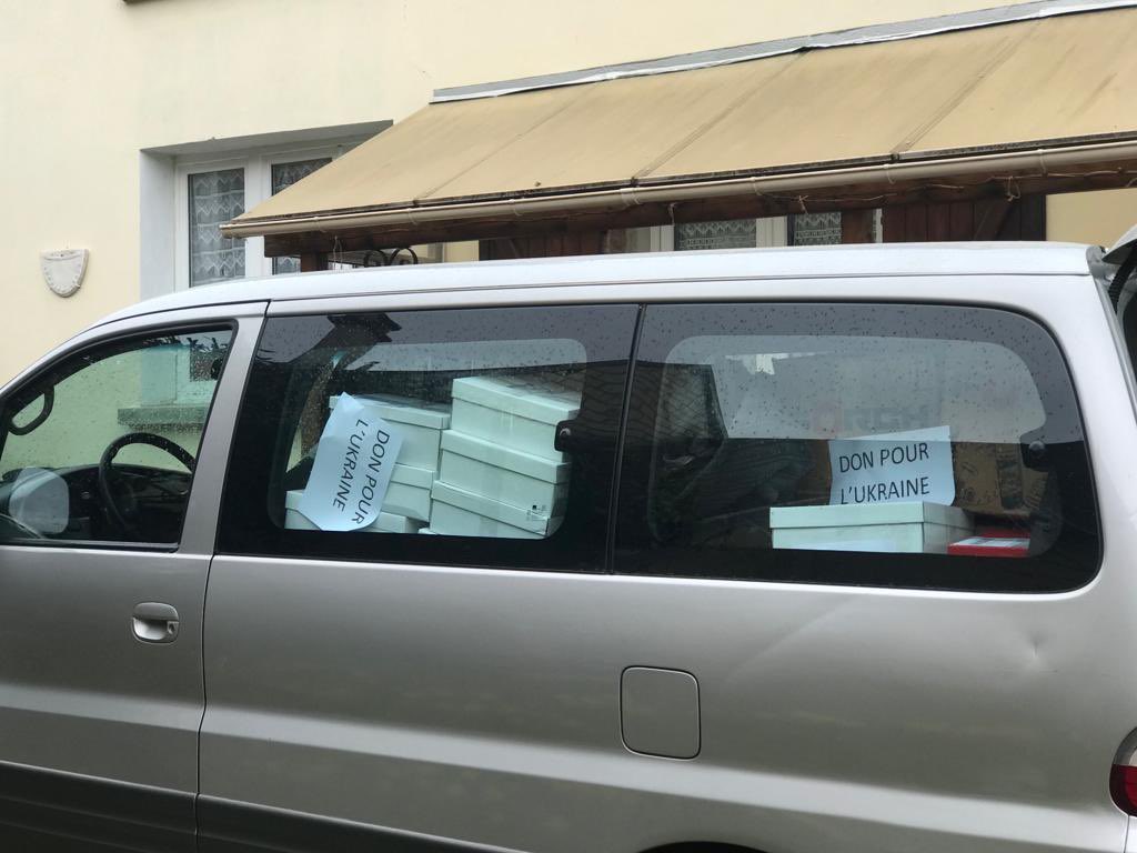 La collecte ne s’arrête jamais dans l’Yonne : une nouvelle tournée de dons est prête à être expédiée en Ukraine !
Votre solidarité est incroyable 💙💛