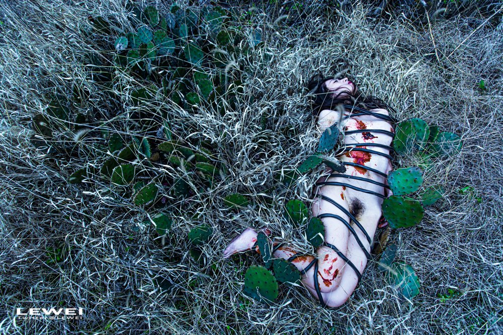 很久没有拍情绪片了(组图2)～
#LEWEI #Bondage #广州约拍 #捆绑 #废墟 #BabyArt #ChinaArt #ChinaBondage
各类主题创作拍摄欢迎私我约拍～
投稿：
@Fengsiyuan
@CikilikeA
@tbzt3623 https://t.co/UrMCmDbS8T