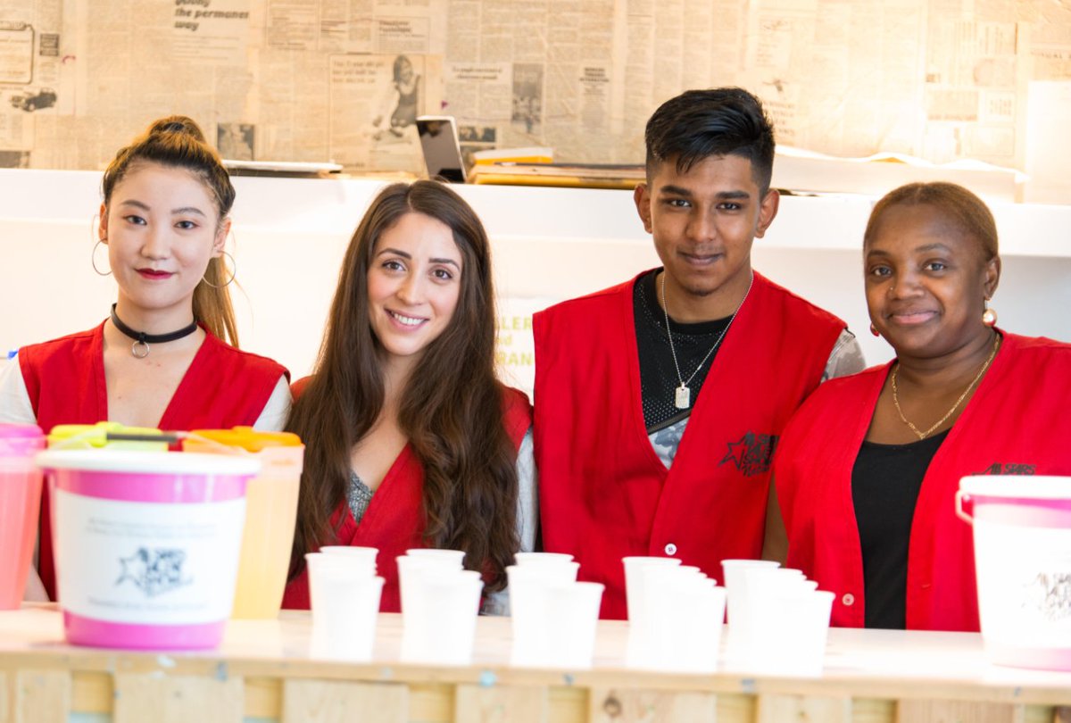 AllStarsLDN's tweet photo. Sending big hugs and smiles from @AllStarsLDN on #InternationalDayOfHappiness 🙂
Remember applications for our Young Leadership Programme are now open. If you’re looking for the skills and confidence to #PerformYourPotential - apply now!
https://t.co/2pg17GK9i2
#AllStarsLondon https://t.co/fzM2GgavnN