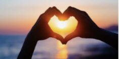 melanie_korach's tweet photo. Whoever is running for office, make kindness part of your platform. Kindness would get my vote. #StarfishClub https://t.co/2Xd1how08h
