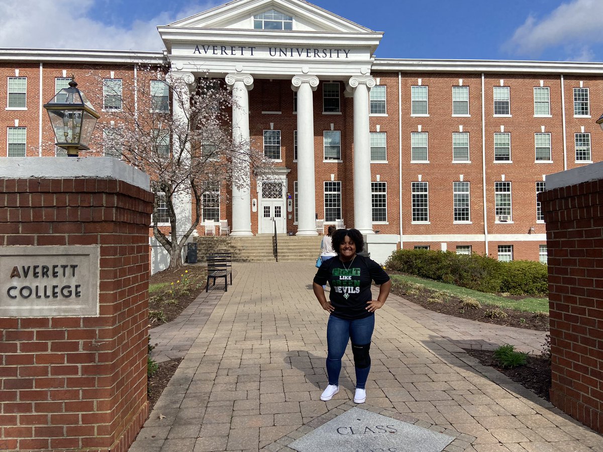 jcummings421's tweet photo. A great visit yesterday with coach Alcorn 🥎 I can’t wait to come back 😁 Go Cougars!!! https://t.co/NJogeaZ23i