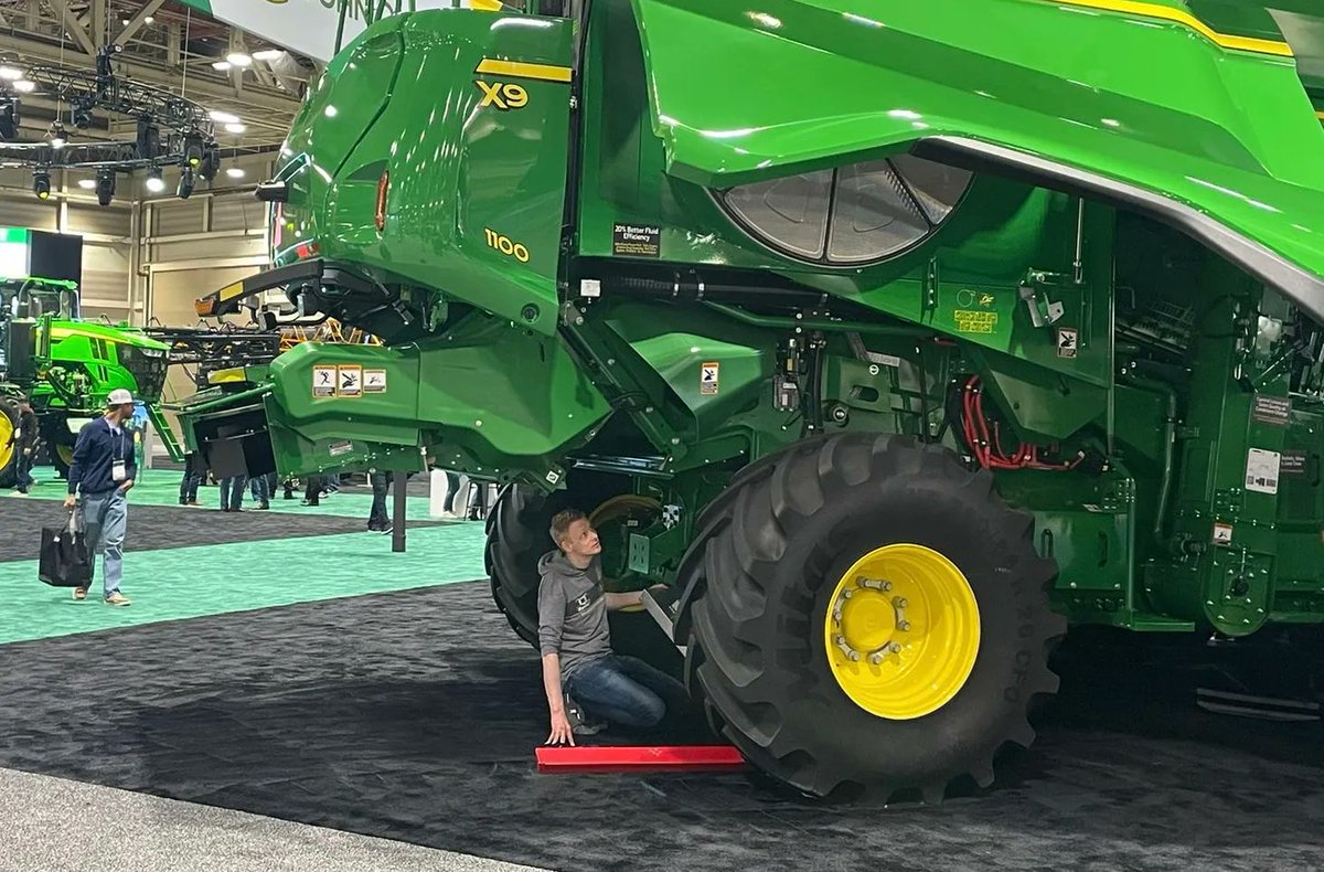 BushelPlus's tweet photo. If you ask us at any random moment where Marcel is, 90% of the time the answer will be "checking out a combine" π
This German never stops! #AgTwitter #CombineCalibration #HarvestLoss
https://t.co/rXzHCGljvA https://t.co/djzlxkrbb0