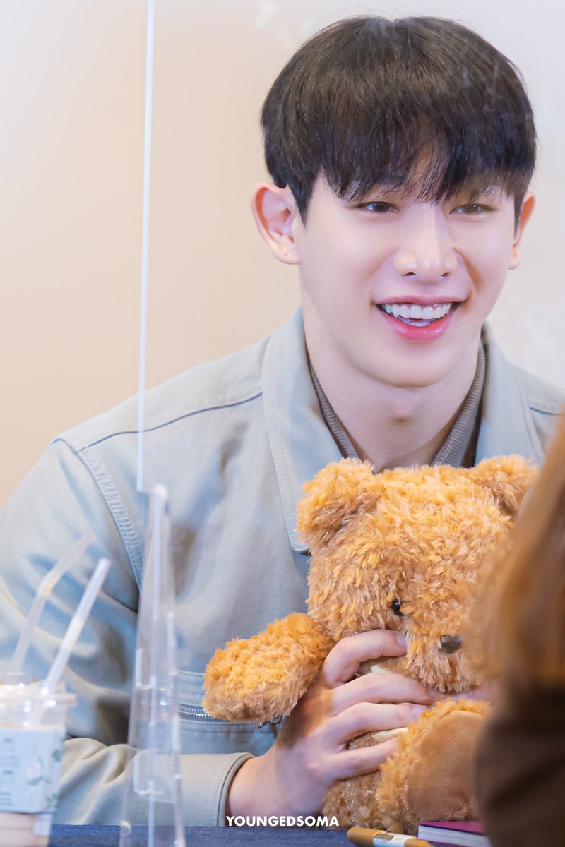 youngedsoma's tweet photo. 220320 원호 위드드라마
(로고가 빠져서 재업...)
#wonho   #원호 https://t.co/0yXncc7XNM