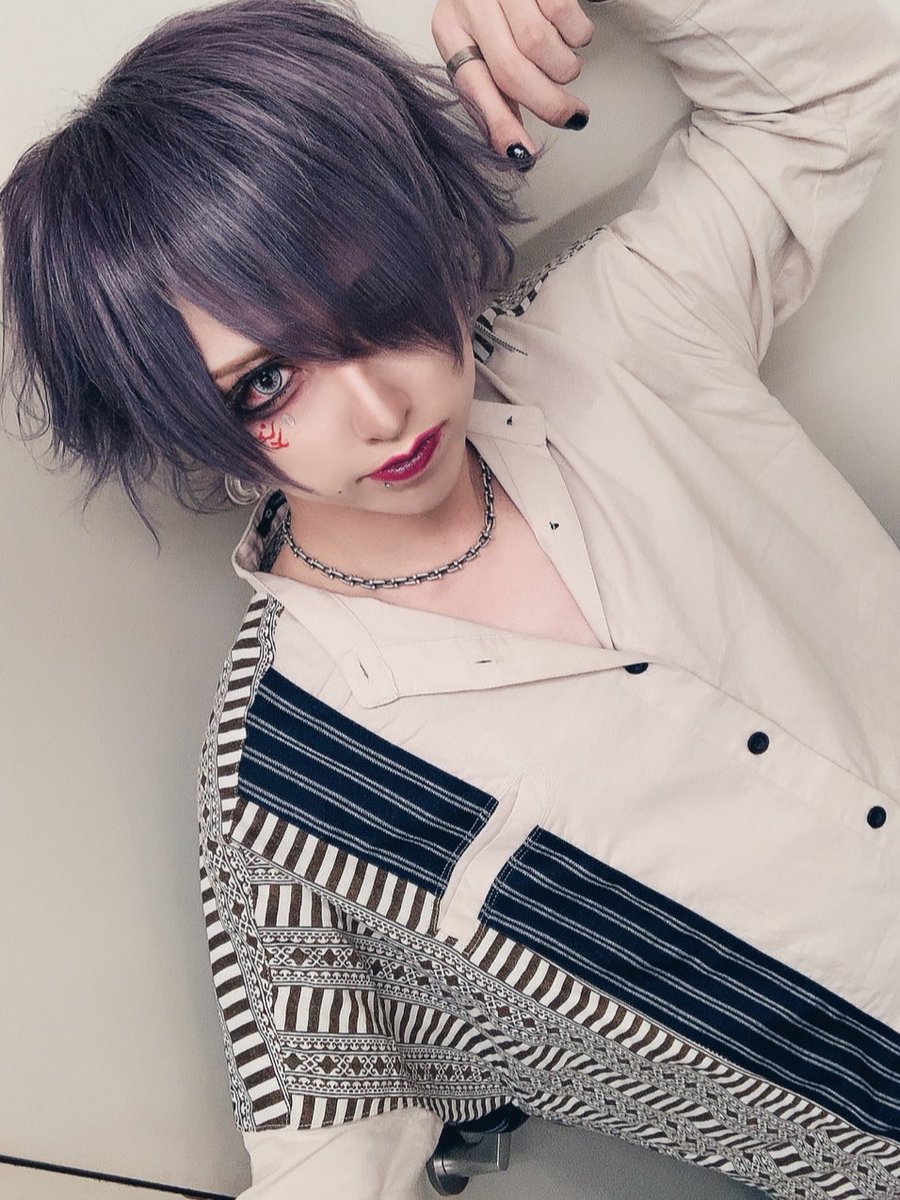 Reiya_xaaxaa's tweet photo. 町田ありがとうございました。最高でした。零夜髪染めたよ。 https://t.co/3MsSRi9lPi