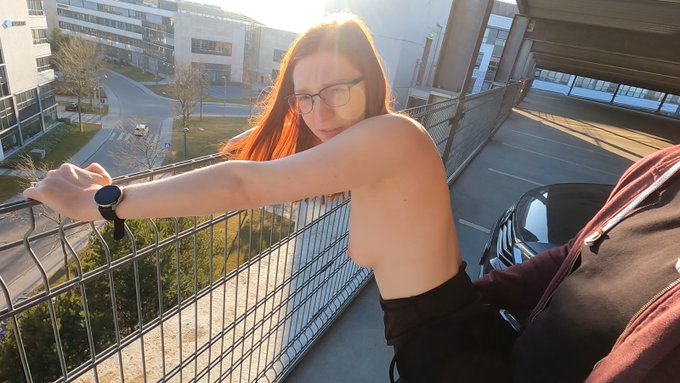 🔞 Es Ist schon wieder Sonntag und ein neues Video ist online!  An einem Sch&ouml;nen Tag, mitten in M&uuml;nchen<a href="/tag/goodnight"class="tags"><span>#goodnight</span></a><a href="/tag/redhead"class="tags"><span>#redhead</span></a><a href="/tag/girlswithglasses"class="tags"><span>#girlswithglasses</span></a><a href="/tag/finafoxy"class="tags"><span>#finafoxy</span></a>