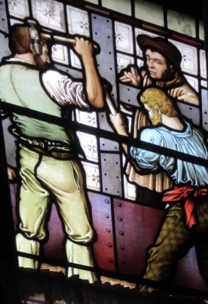 jeelyeater1's tweet photo. #StainedGlassSunday From the Clydeport building, Glasgow, by #StephenAdam https://t.co/mzAzWs6NKa