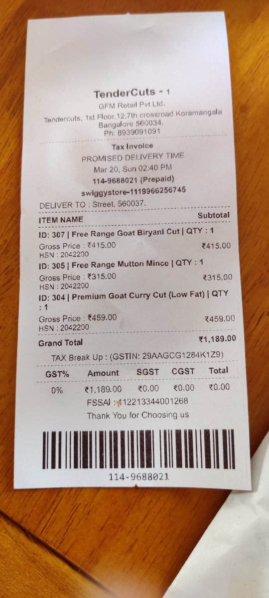 sumitakkewar's tweet photo. Hey @swiggy_in,

When we order from swiggy genie we expect to be delivered on same  day not after 2 days.
I have ordered mutton from @CutsTender via Swiggy genie, 1 item is missing and 1 item is very different, now swiggy asking to wait for 48hr, should I ask same to my guests https://t.co/OTsyxHMAZn