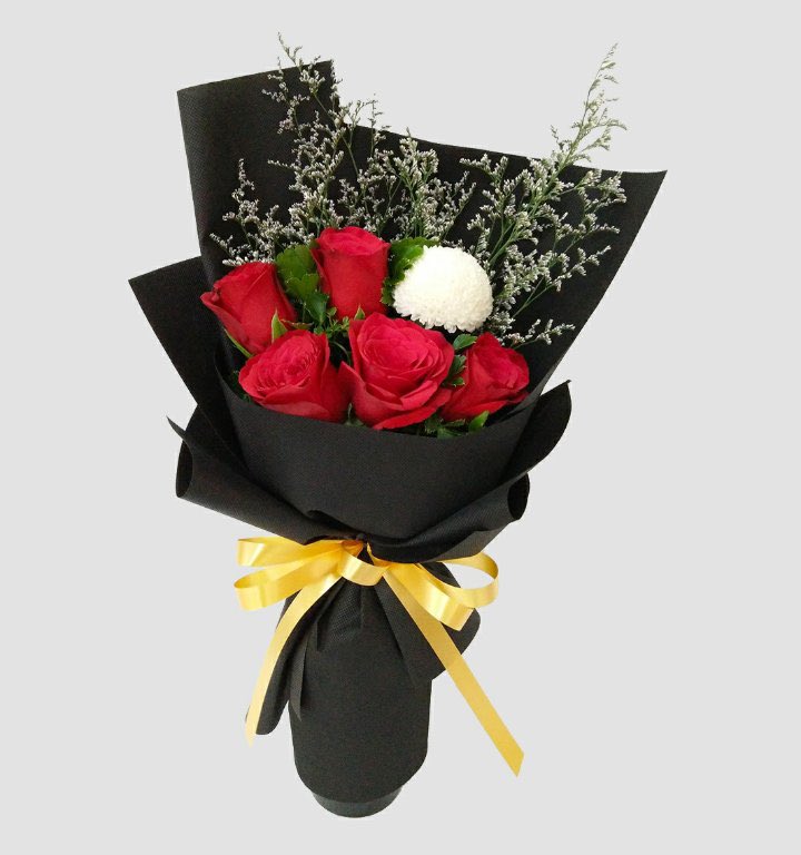 fiihazmii's tweet photo. What gifts do women mostly like?

                RT.                            LIKE : https://t.co/VVMdwUcYXk