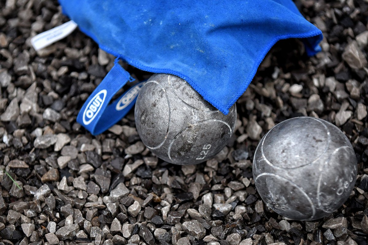 RochdalePetank's tweet photo. Are you watching the Big game today?

That's right, Rochdale Pétanque take on @TRFPetanque at @MilnrowCC today from 10am.

With a scheduled finish time of 2pm, you can then join most of the squad in the cricket club to watch that football match that kicks off at 3pm. 

#Pétanque https://t.co/1LBR6ZrZZd