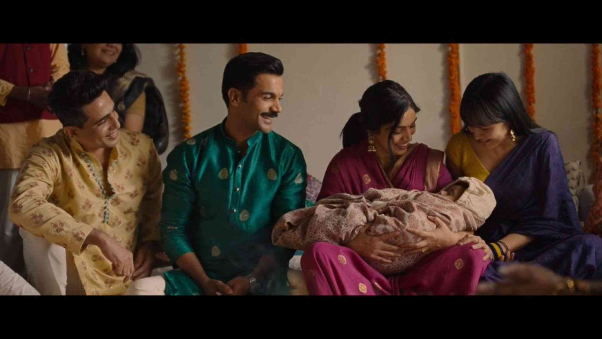 EtherealgIee's tweet photo. #BadhaaiDo 
This movie is real , focusing on real problems , real situations and real love <3 https://t.co/r61xyFXVRT