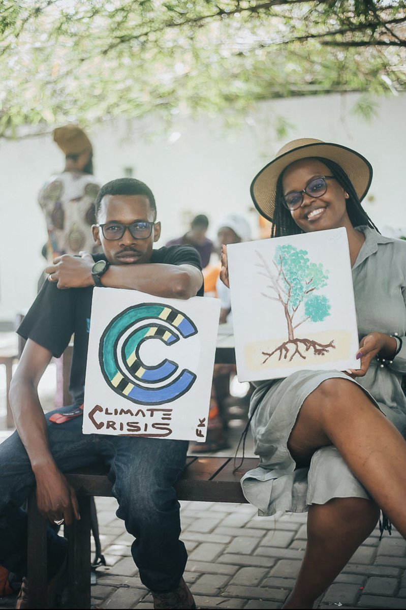 MarekaMalili's tweet photo. Big up kwa kila mmoja aliyeweza kufika kwenye maonyesho ya sanaa yanayogusa moja kwa moja masuala ya Mabadiliko ya tabia ya nchi, pale Oysterbay Drum.
#learnwithart
#climateartcafetz https://t.co/uAB9xTUTIE