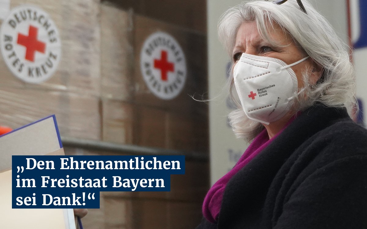 ⛑⛑ Über 120 Notunterkünfte errichtet: "In Zeiten, in denen Leid und Fassungslosigkeit überhand nehmen, stiftet diese Courage Hoffnung &amp; Zuversicht, dass wir als Gesellschaft auch die schwierigsten Herausforderungen gestemmt bekommen", so Meyer. 1/2

📃: go.brk.de/3IrSnM1