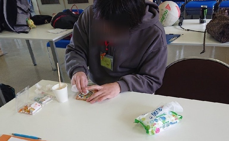 JL55289441's tweet photo. ものすごく久しぶりの投稿！
3月19日と20日は中央区ジュニアリーダーの一泊研修でした。
コロナ禍、雨天といろいろな災難がありましたが、それを踏まえてもとても楽しい研修になりました。
今年度ももうすぐ終わってしまいますが、来年度も楽しく頑張っていきたいですね♪
#ジュニアリーダー #中央区 https://t.co/U7i2DrFvrd