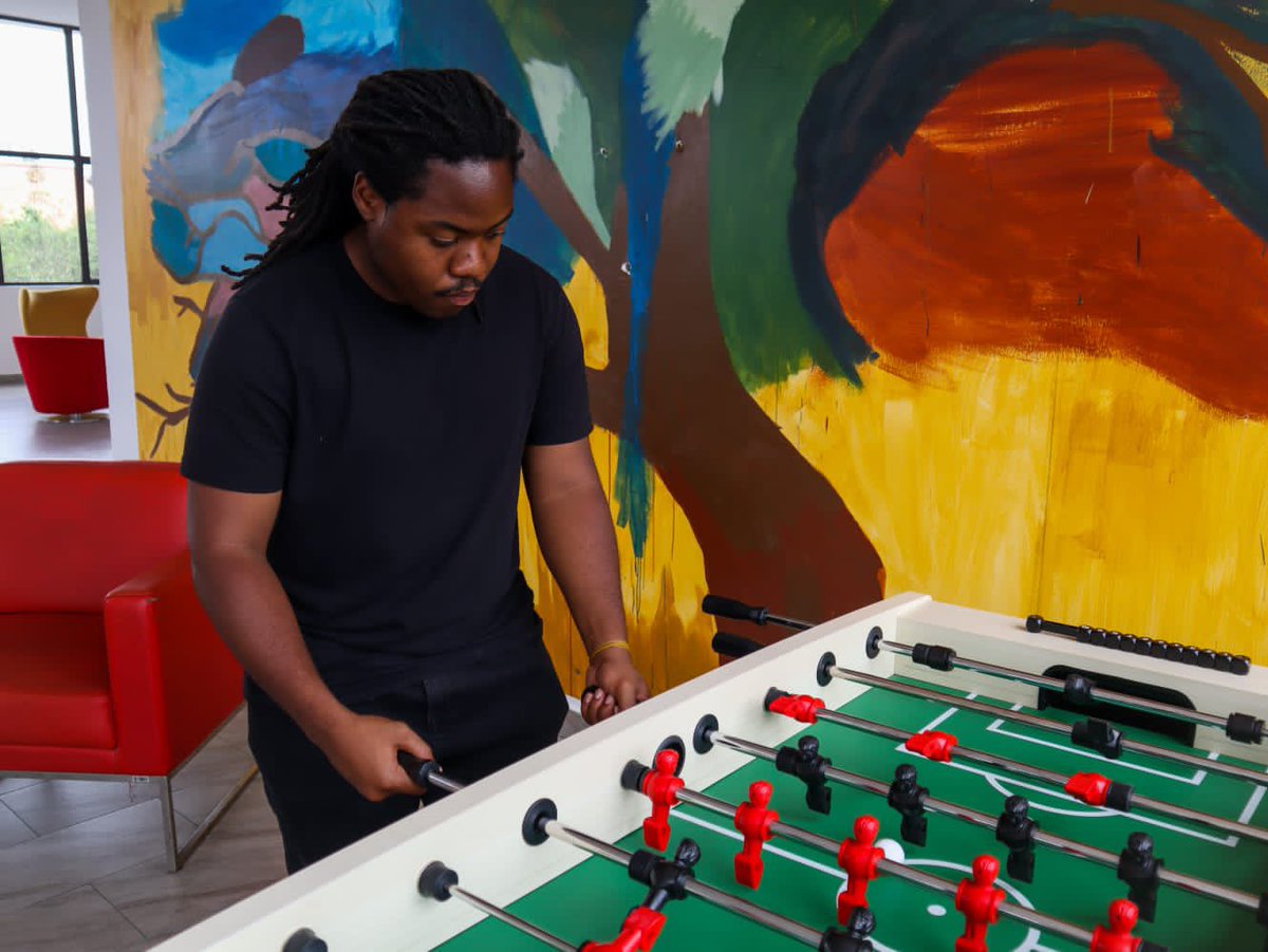 TimKipchumba's tweet photo. Life at @PHostels.  Including Laundry @UsafiQueens and upcoming Bistro Adreno; restaurant https://t.co/CRqdOBjL3a