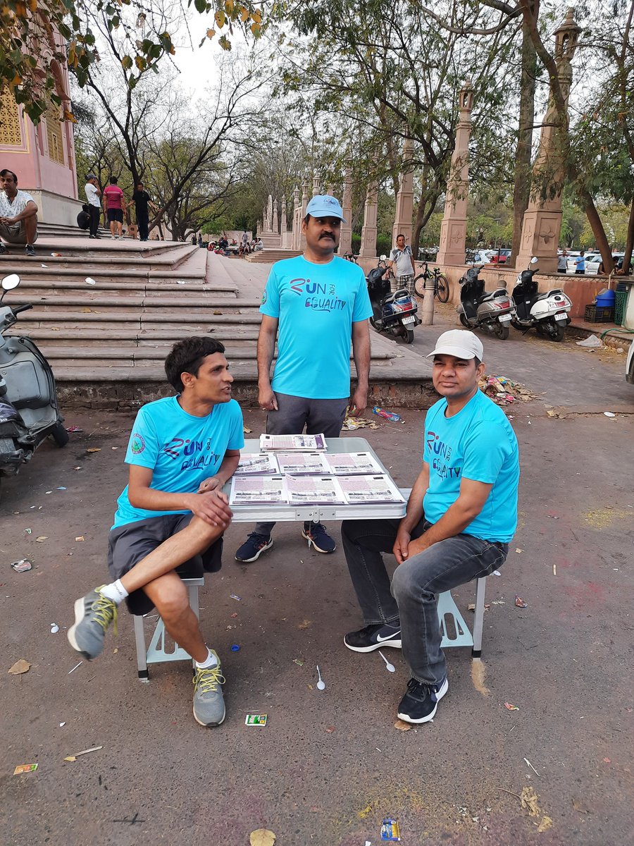 Today Ekta organised a camp at Jawahar Circle Jaipur to aware and spread awareness about Run for Equality. The run is going to be conducted on 14.04.2022 at JLN Marg, Jaipur. Registration are open till 31.03.2022 at ektatrust.org.in