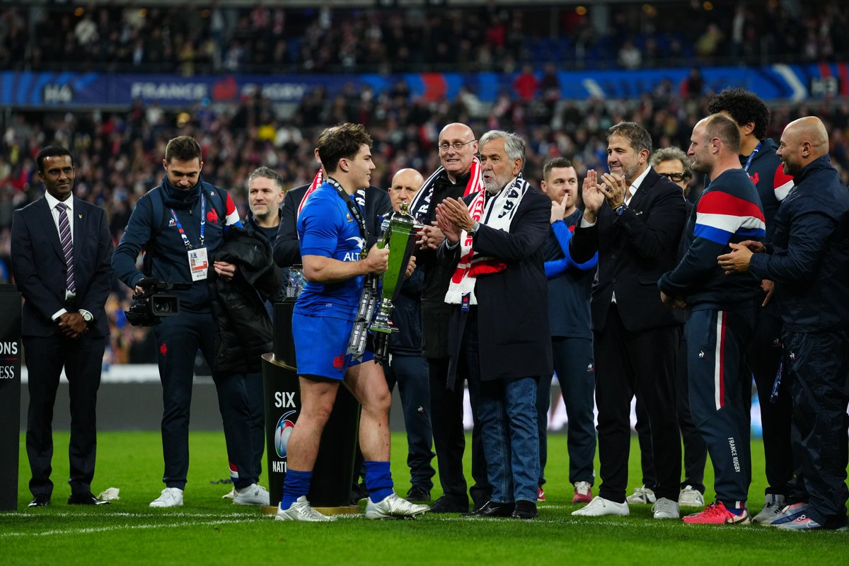 Ce Grand Chelem 2022 marque la victoire de tout le rugby français ! <a href="/FranceRugby/">France Rugby</a>  

📄➡️ bit.ly/3qjKYs0