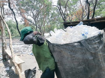 wynddao's tweet photo. Every plastic ever made still exists today… Take a second to stop and think about what that means. 

Think Green 💚. Live a Sustainable Lifestyle 

Think before discarding waste, let's recycle &amp; reuse.

#REFI #WYND #JUNO #Cosmos #Stargaze https://t.co/WHFSwxUVI4