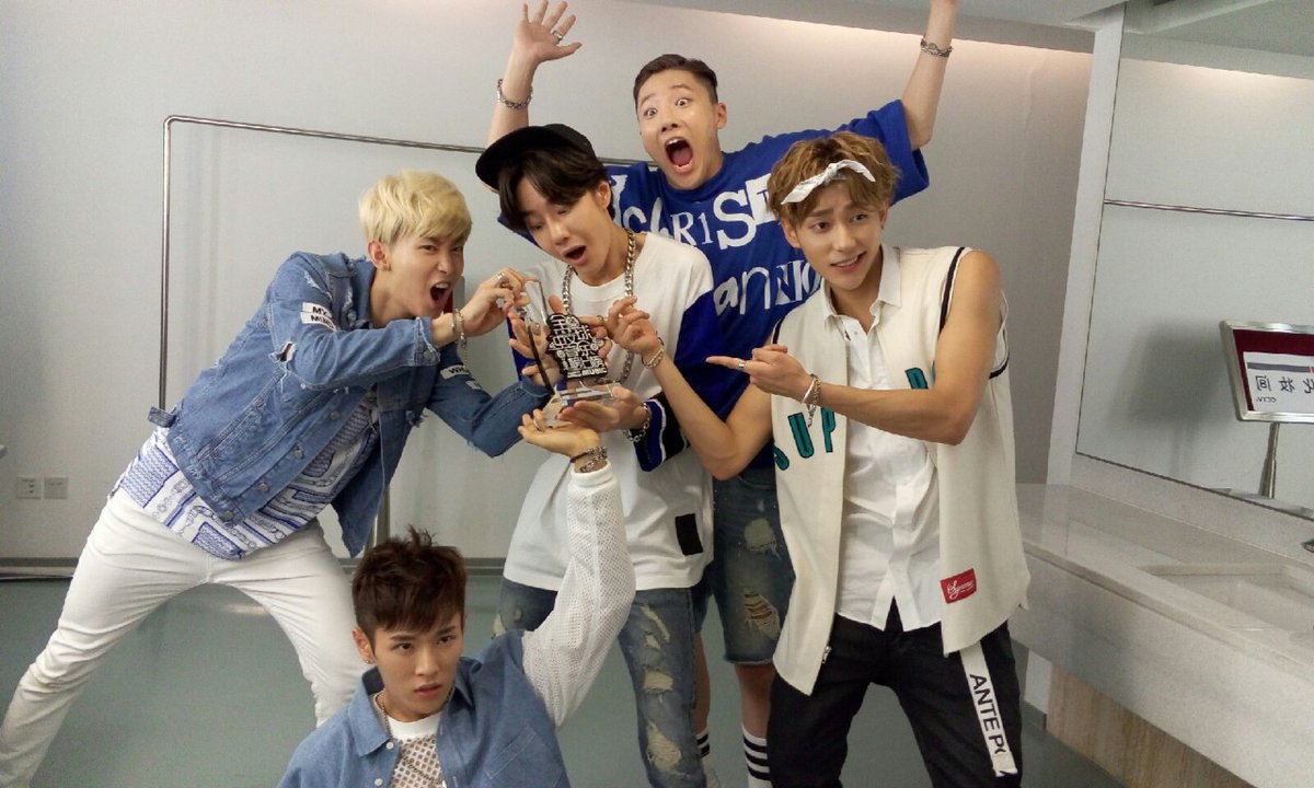 UNIQ_ARCHIVE's tweet photo. I miss them https://t.co/c7itxlD9e6
