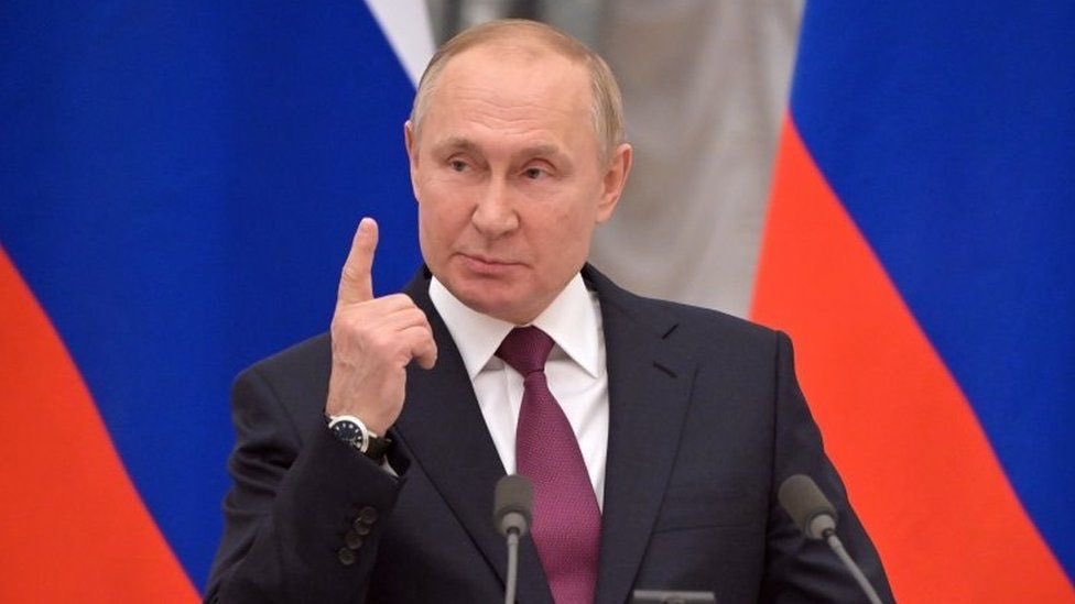 ayubu_madenge's tweet photo. Haijalishi hii Vita itaishaje ila yote kwa yote ni kuwa, Vladimir Putin atakuwa ameacha fundisho na somo kubwa sana duniani, kwa wanaomkubali na wasiomkubali pia. Wote watakuwa wameachiwa somo la pekee sana. https://t.co/Sa0IvvvYaF