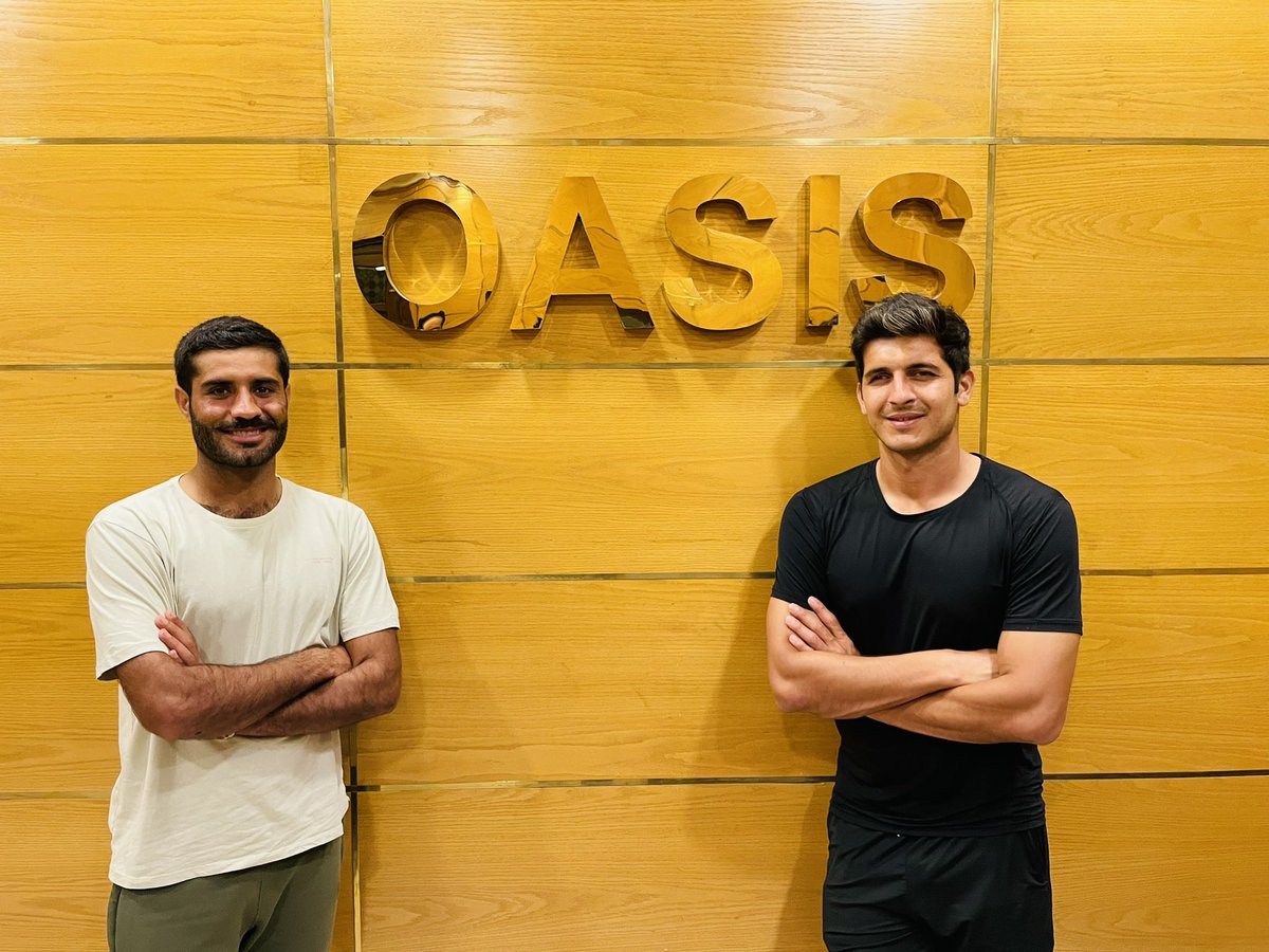 OasisHalls's tweet photo. Cricketers @mirhamza_k and @IamAsgharKhann came to visit us at our venue 🏏👍🏻

@MEEERRRU https://t.co/axtNWISObx
