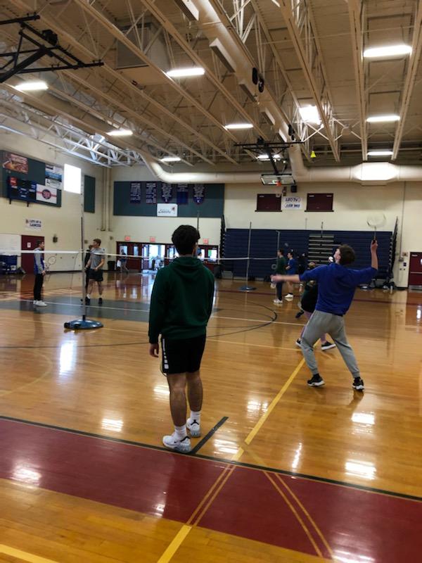 lhsstudentactiv's tweet photo. Shammrock Slam Badminton Tournament was a huge success and we are so excited to start getting ready for our April event - HANDBALL! 
Thanks to all that came out and we hope to see you at the next one! 
#GetSACed 💪🏻
#Shamrocked🍀
#AprilsGettingHandsy🤾🏼‍♀️🤾
#KidsBeingKids 🤟🏽 https://t.co/JiehpK8Gt7