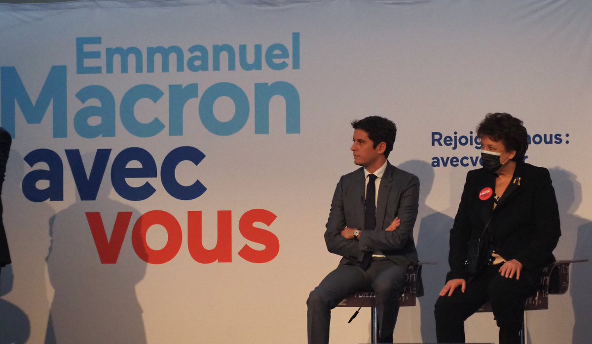 EMMontpellier's tweet photo. Très bel événement de campagne de la #MajoritePresidentielle autour de @R_Bachelot &amp; @GabrielAttal à #Montpellier.

Un superbe duo venu incarner le projet pour la #France d'@EmmanuelMacron 🇫🇷 #avecvous

#avecvous2022 #Macron #5ansdeplus https://t.co/Zd4hBAJ5Ps