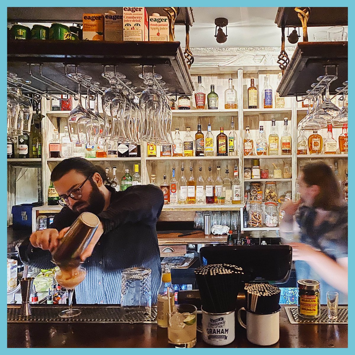 Pouring whatever your heart &amp; soul desires from 4pm
What will be you choice of cocktail today? 🍸
.
.
.
#leedsbars #leeds #leedslife