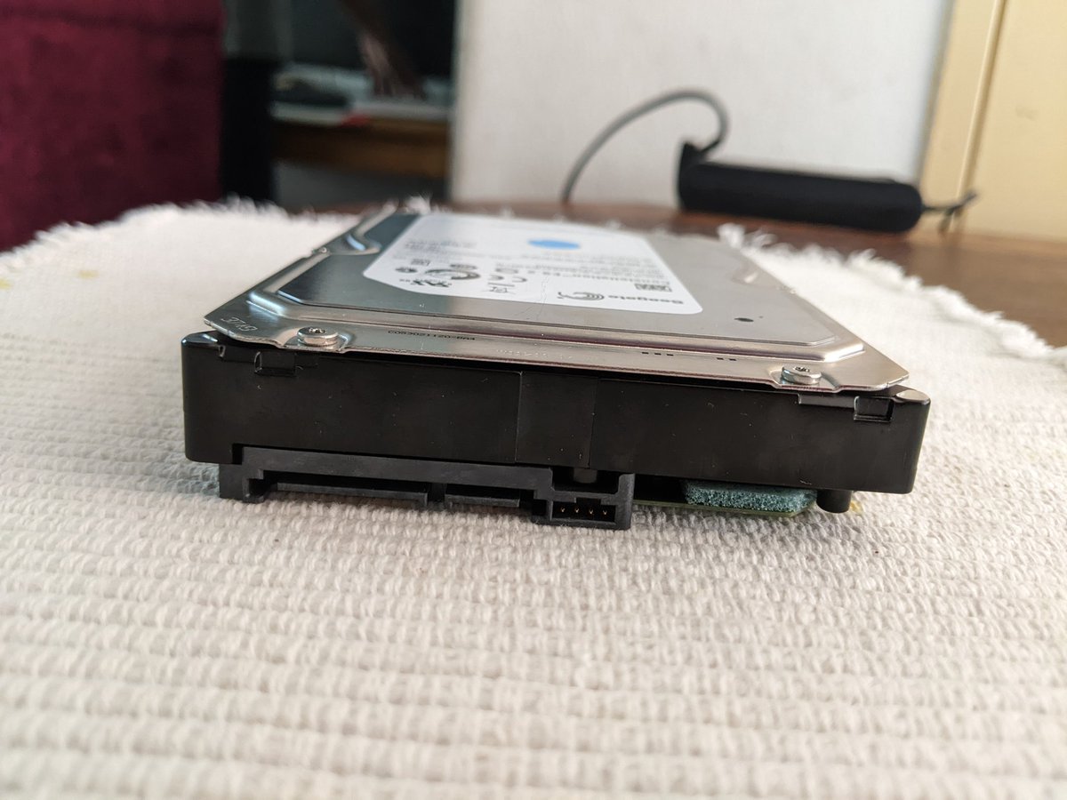 tvmvni's tweet photo. 3TB Desktop Hard Drive for sale at K1500. Really healthy and in great condition. Please help like and retweet. I wanted it to go by the end of this week🫶😊 https://t.co/tXmsMOqGy5