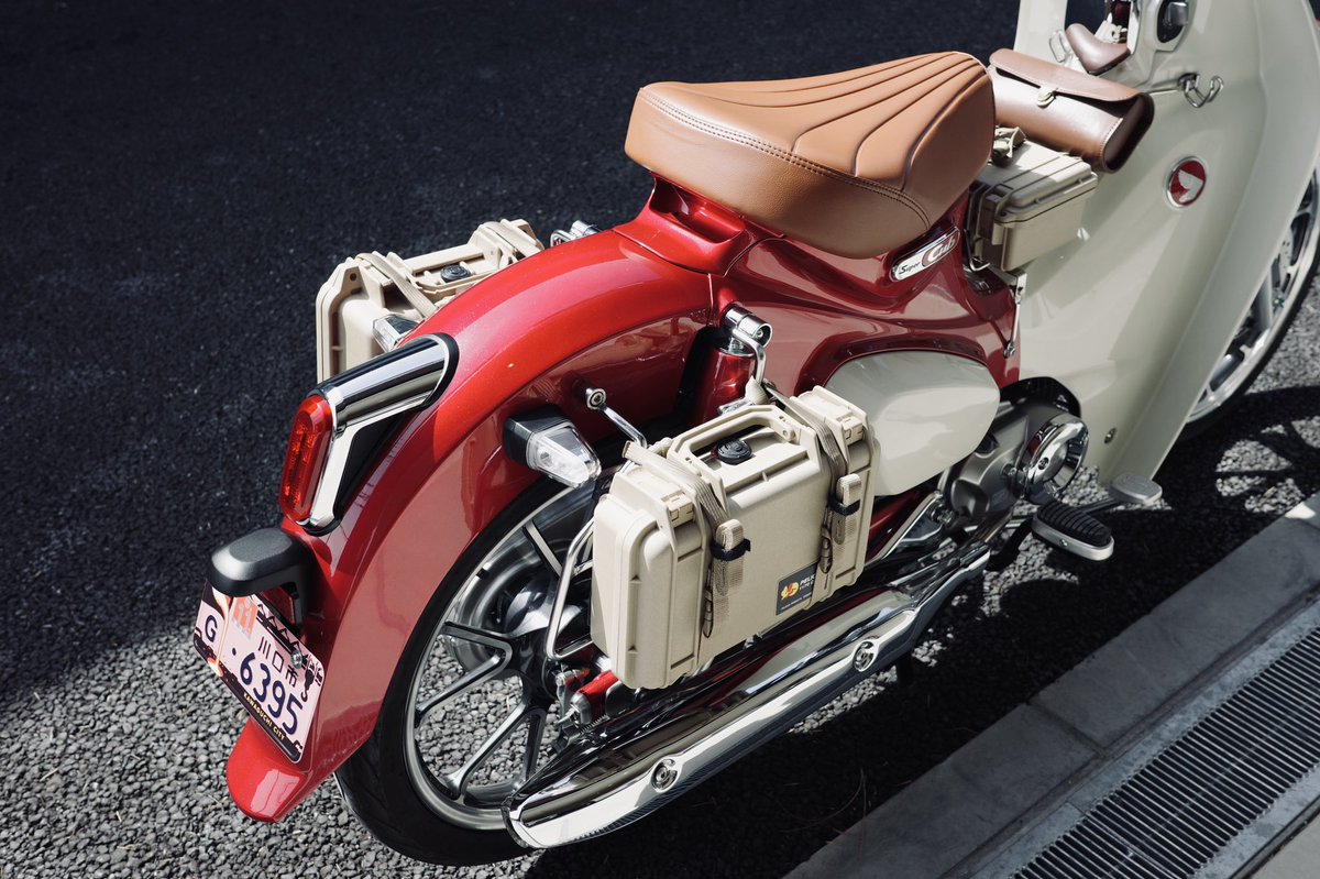 ペリカンケースのパニアはC125のお尻の丸さがひきたっていいね 