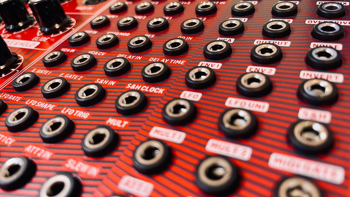 thehorsevalse's tweet photo. The @Behringer  #neutron is a great semi-modular synth with a ton of patch points!
It is a lot of fun! 😃
First Contact Patches and One Synth Challenge videos are coming up soon.

#behringer #behringerneutron #synth #semimodular #semimodularsynth  #eurorack #eurorackmodular https://t.co/OVCPJ1pAcD