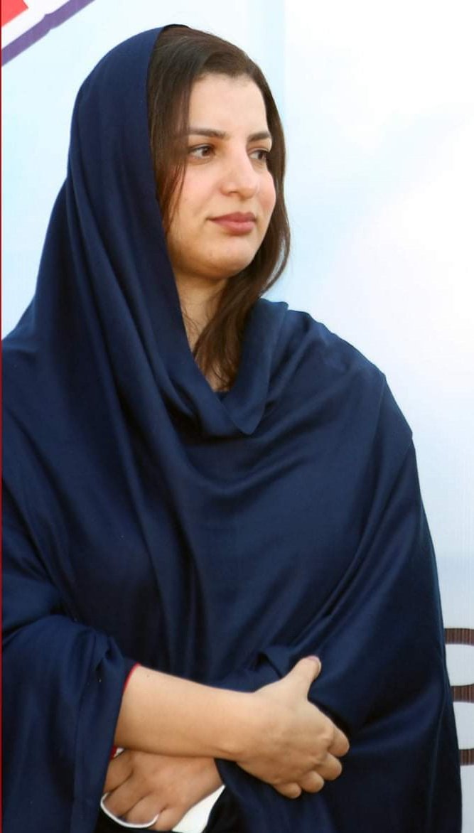 FarooqMengal_B's tweet photo. It’s not easy for daughters of soil to go out and build the nation.I deeply condemn the attack on @MarviMalikSher.I hope she is fine and wish her speedy recovery and good health.
#Marvimaliksher
#daughtersofsoil
#womenempowerment https://t.co/KbX91PLI49