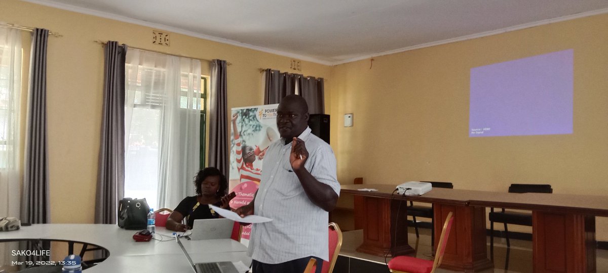 MuunganoCentre's tweet photo. Together with youth networks in Siaya.  We conducted analysis of the Siaya County CFSP 2022/23. @of_siaya needs to prioritize needs of the young people &amp; ensure the document has a linkage with the ADP 2022/23. #Power2youth #BudgetDebate2022 @Power2YouthKe @Amref_Kenya @NAYAKenya https://t.co/eoRd79YEaW