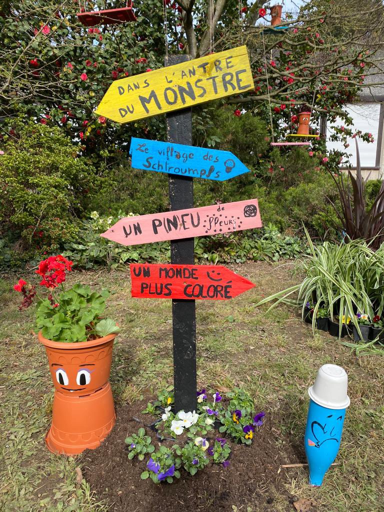 Angers's tweet photo. Tous les deux ans, une exposition florale est préparée dans les locaux de l’institut Agro Rennes-Angers, à #Angers. Sa 22e édition se termine aujourd’hui avec l’arrivée du Printemps ! Cette 22e édition a pour thème Les souf’fleurs de rêves. https://t.co/qkzQHjpOxR #vegetalangers https://t.co/1TN35QcuGW