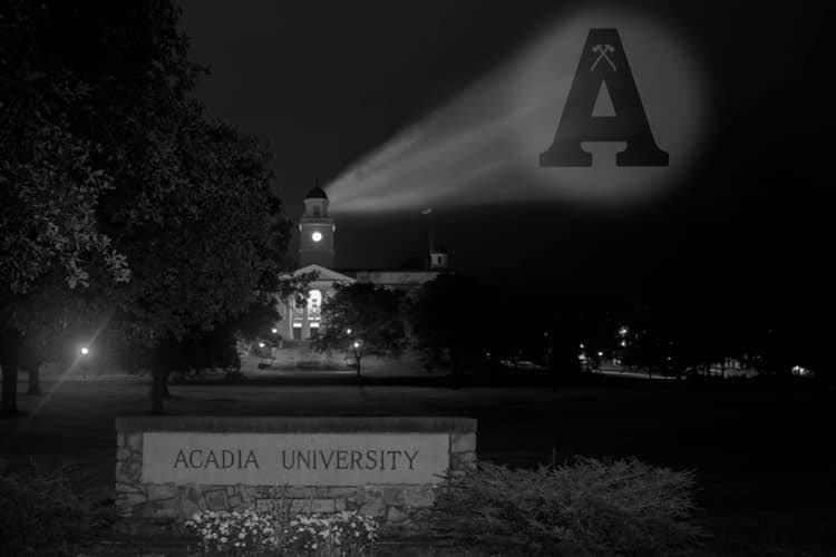 Calling all Acadia supporters!! The <a href="/AcadiaAthletics/">Acadia Athletics</a> Axewomen are heading back to the AUS Championship game for the 5th straight season! Get out to the Scotiabank Centre today at 1pm to support the team as they take on the CBU Capers for the banner!