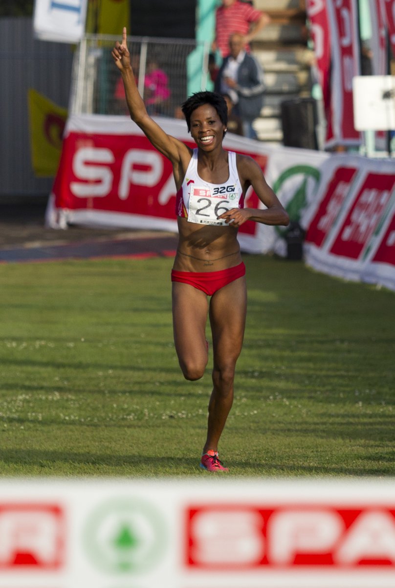 SPARLadiesRace's tweet photo. "Optimism is the faith that leads to achievement. Nothing can be done without hope and confidence."  Helen Keller. 
@Mapasexy crossing the line to win the Spar Women’s Challenge run in Durban on 23 June 2013

#SPARKZN #RunMyCity #Run031 #Run033 #Optimism

Photo by Rogan Ward https://t.co/5i99j1b5In