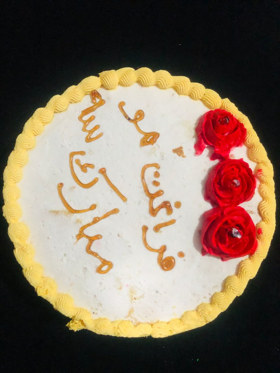 Abdulqasamzabul's tweet photo. نن مې په حقوقو او سیاسي علومو کي له خپل مونوګراف څخه دفاع وکړه، په دي سره مې څلور کلن تحصيلي بهير هم پای ته ورسید.
په دي برخه کي د خپلې کورنۍ له درنو غړوڅخه مننه کوم، له ټولو ملګرو، خواخوږو او په ځانګړي ډول زما د لیسانس دورې له ټولو قدرمنواستادانو څخه مننه کوم. https://t.co/jqhkhgxIMF