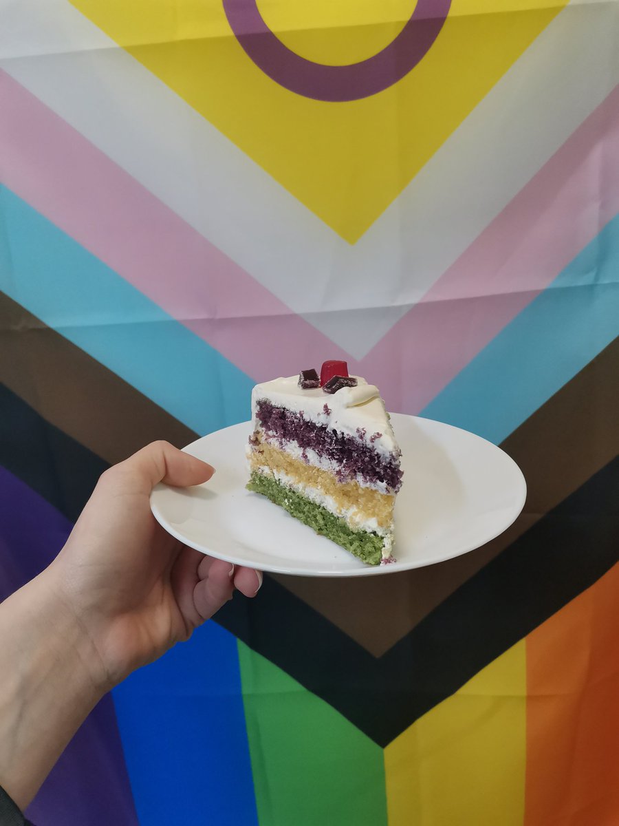 lunarcafeyork's tweet photo. Ps... don't forget to try our latest cake! Genderqueer 🍒 Cherry ✨ #gaycafe #lgbtcafe #lunarcafe #rainbowcake #flagcake #gaybooks #gaybookshop https://t.co/OmekoGpxhS